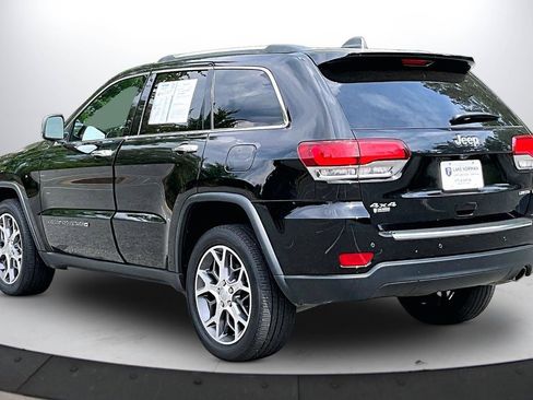 Certified 2022 Jeep Grand Cherokee Limited w/ Tech Group AWD/4WD image 7
