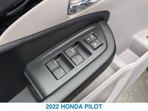 Certified 2022 Honda Pilot Touring image 13