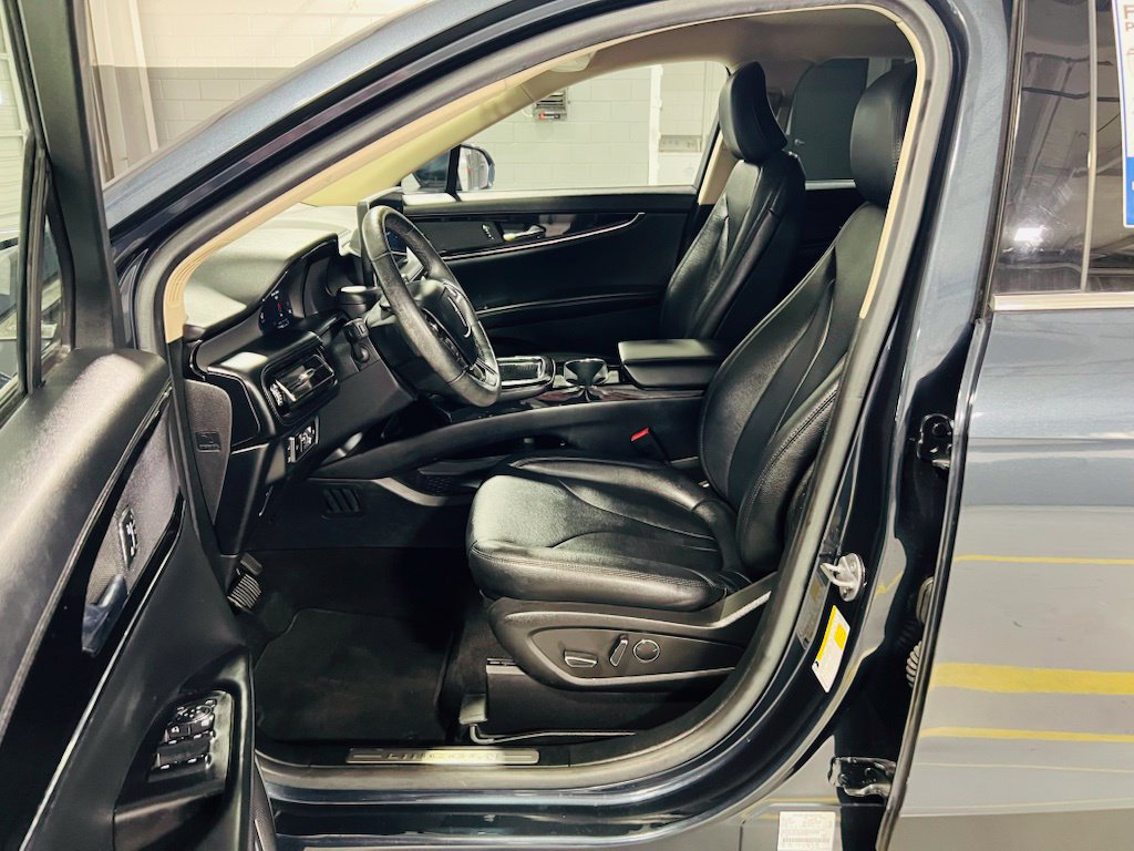 Used 2022 Lincoln Nautilus FWD image 21