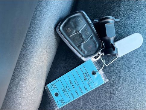Used 2022 Cadillac XT4 Premium Luxury w/ Safety Alert Package FWD image 31