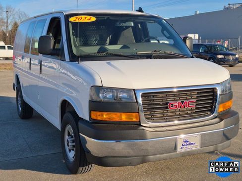 Certified 2024 GMC Savana 2500 Work Van w/ Driver Convenience Package image 1
