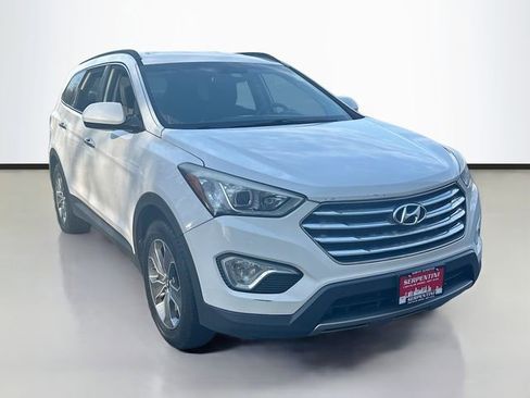 Used 2016 Hyundai Santa Fe SE image 3
