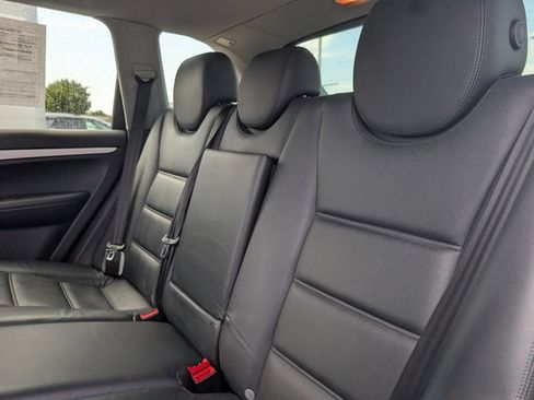 Used 2004 Porsche Cayenne S AWD/4WD image 9