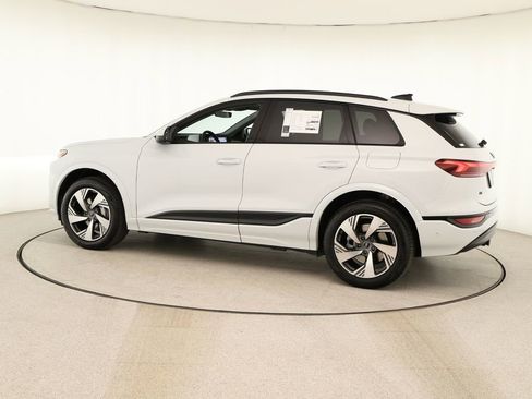 New 2025 Audi Q6 e-tron Premium Plus image 3