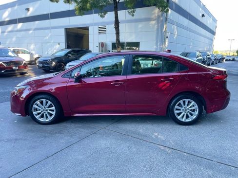 Used 2023 Toyota Corolla LE w/ LE Premium Package FWD image 6