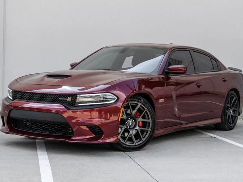 Used 2018 Dodge Charger R/T Scat Pack w/ Driver Confidence Group RWD image 7