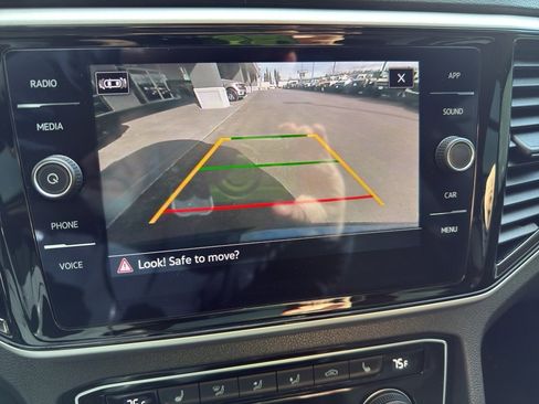 Used 2023 Volkswagen Atlas SE image 39