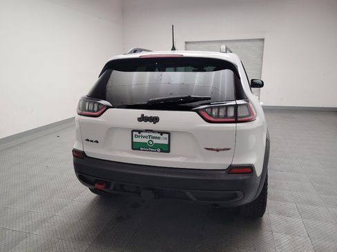 Used 2019 Jeep Cherokee Trailhawk AWD/4WD image 7