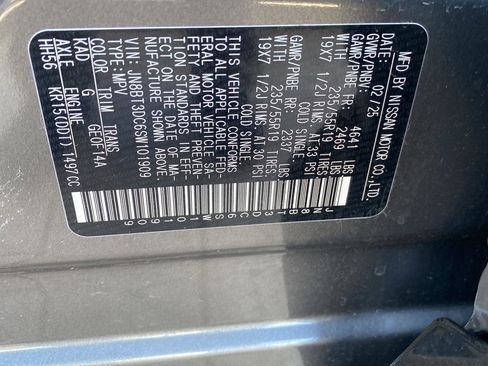 Used 2025 Nissan Rogue Platinum w/ Platinum Premium Package image 17