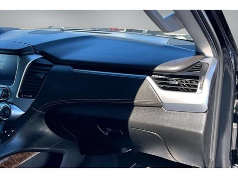 Used 2020 Chevrolet Tahoe Premier AWD/4WD image 22