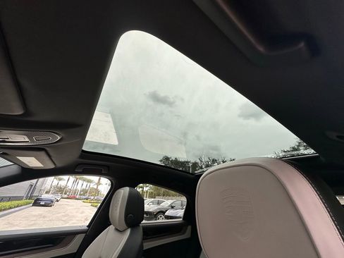 Certified 2025 Porsche Cayenne S image 25