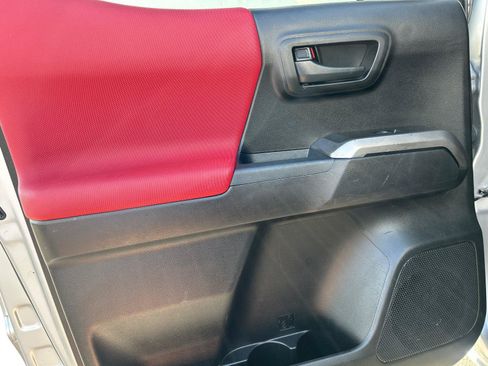 Used 2021 Toyota Tacoma SR5 RWD image 34