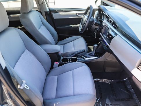 Used 2014 Toyota Corolla LE FWD image 16