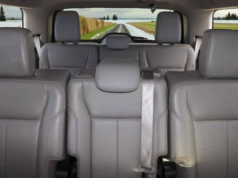 Certified 2019 Ford Expedition XLT w/ Equipment Group 202A image 27