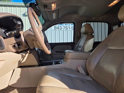 Used 2013 Chevrolet Silverado 1500 LTZ w/ LTZ White Diamond Edition image 11