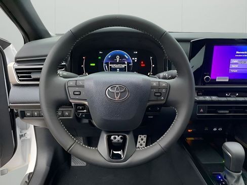 New 2026 Toyota Camry SE image 25