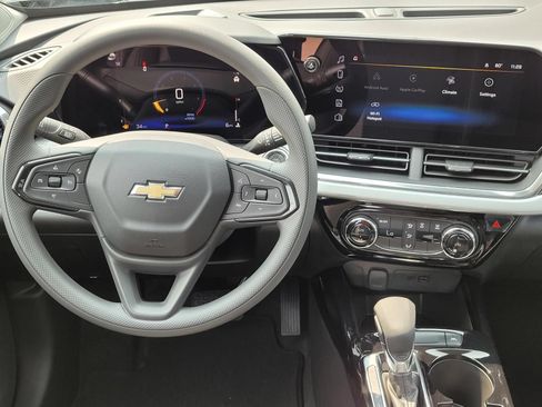 New 2026 Chevrolet Trax LT FWD image 11