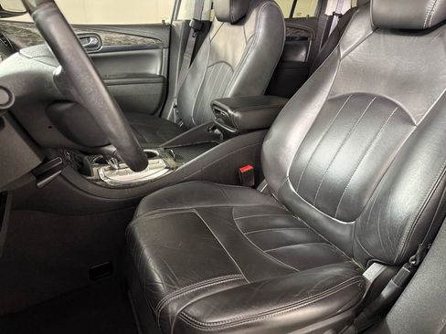 Used 2013 Buick Enclave Leather image 11