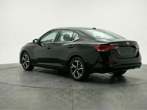 Used 2025 Nissan Sentra SV FWD image 6