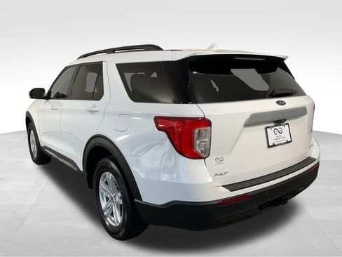 Used 2023 Ford Explorer XLT w/ Class IV Trailer Tow Package AWD/4WD image 7