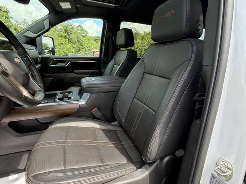 Used 2024 Chevrolet Silverado 3500 High Country w/ High Country Premium Package AWD/4WD image 26