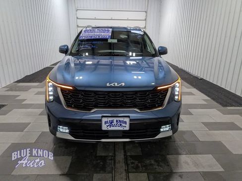 Used 2025 Kia Sorento EX AWD/4WD image 6