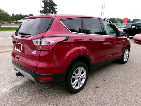 Used 2017 Ford Escape SE AWD/4WD image 3