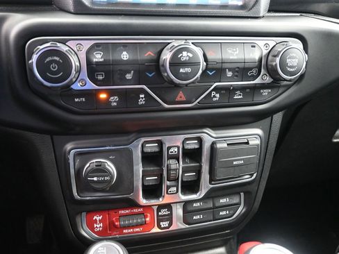 Used 2021 Jeep Wrangler Unlimited Rubicon image 19