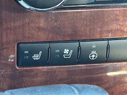 Used 2012 RAM 1500 Laramie image 16