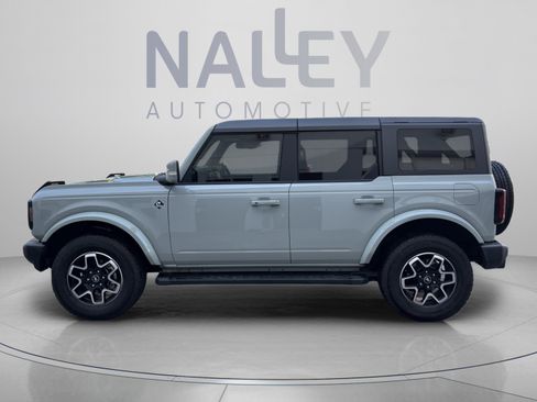 Used 2024 Ford Bronco Outer Banks AWD/4WD image 2