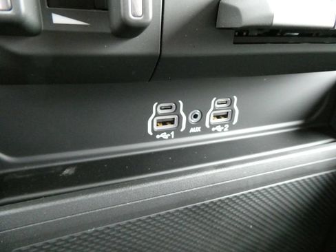 New 2026 RAM 2500 Big Horn AWD/4WD image 24