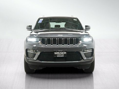 Used 2025 Jeep Grand Cherokee Limited w/ Trailer Tow Package AWD/4WD image 8