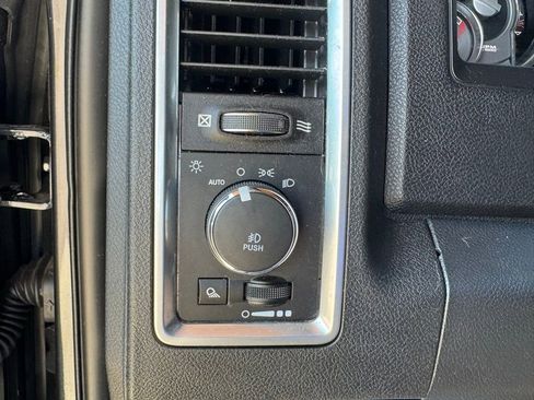 Used 2018 RAM 2500 Limited image 35