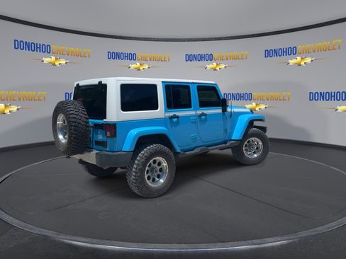 Used 2017 Jeep Wrangler Unlimited Sahara w/ Quick Order Package 24E Chief AWD/4WD image 11