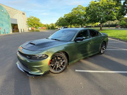 Used 2019 Dodge Charger R/T w/ Plus Group RWD image 15