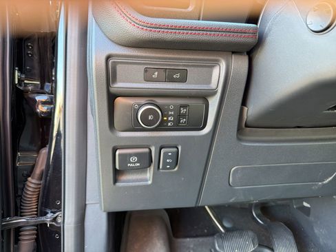 Used 2024 Ford Expedition Limited AWD/4WD image 15