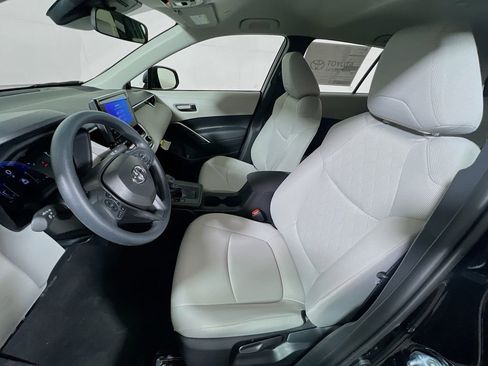 New 2026 Toyota Corolla Cross L AWD/4WD image 18