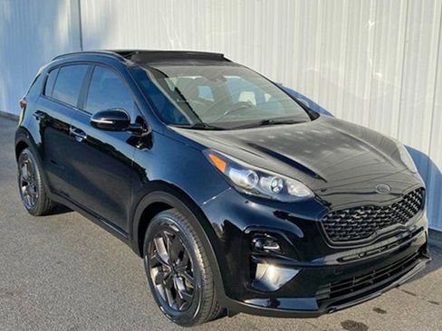 Used 2022 Kia Sportage Nightfall Edition FWD image 1
