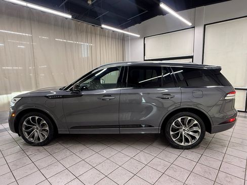 Used 2022 Lincoln Aviator Grand Touring w/ Equipment Group 301A AWD/4WD image 9