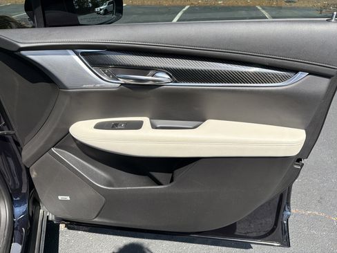 Used 2021 Cadillac XT6 Sport AWD/4WD image 18