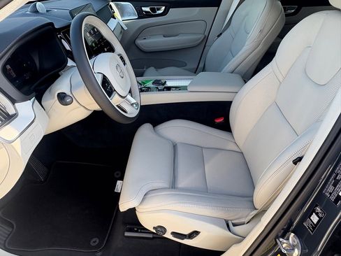 New 2026 Volvo XC60 B5 Ultra w/ Protection Package Premier image 29