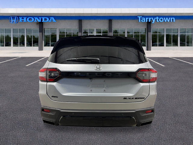 New 2026 Honda Pilot Black Edition image 4