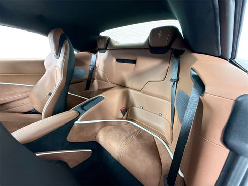 Certified 2024 Ferrari Roma Spider image 18