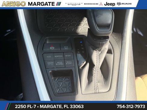 Used 2024 Toyota RAV4 XLE w/ Convenience Package AWD/4WD image 29