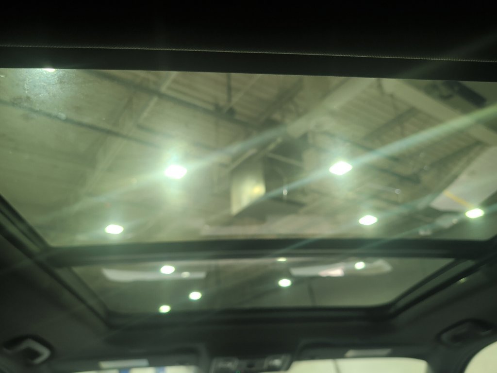 Used 2022 GMC Yukon SLT w/ SLT Luxury Package AWD/4WD image 15