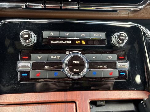 Certified 2022 Lincoln Navigator Reserve image 28