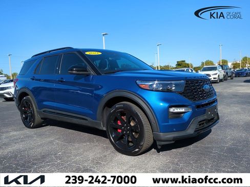 Used 2022 Ford Explorer ST w/ Equipment Group 401A image 2