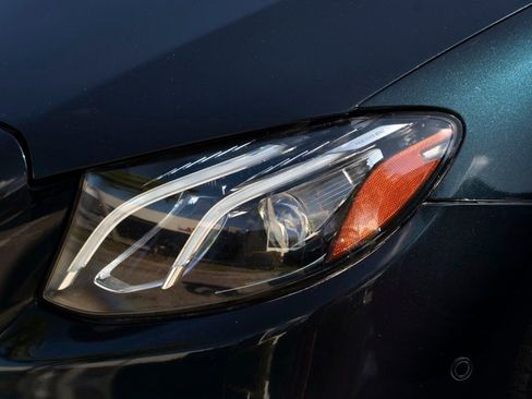 Used 2017 Mercedes-Benz E 300 image 70