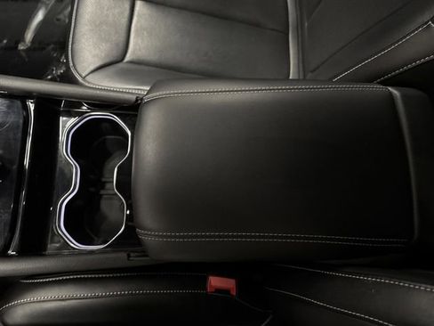 Used 2023 Jeep Grand Cherokee Limited w/ Luxury Tech Group II image 21