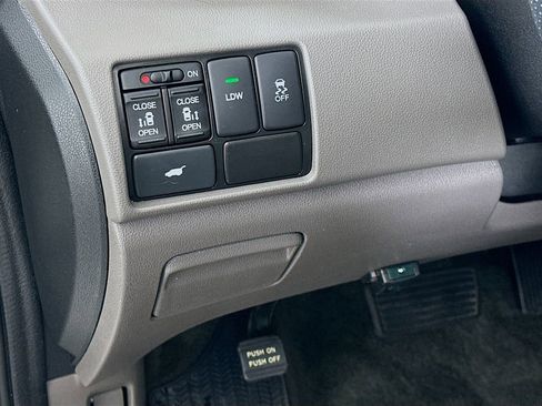 Used 2015 Honda Odyssey EX-L image 10